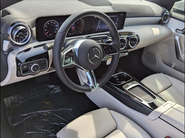 2025 Mercedes-Benz CLA 250