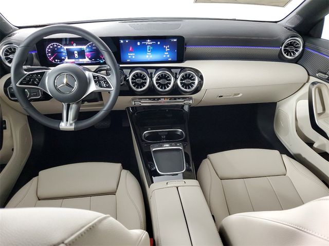 2025 Mercedes-Benz CLA 250