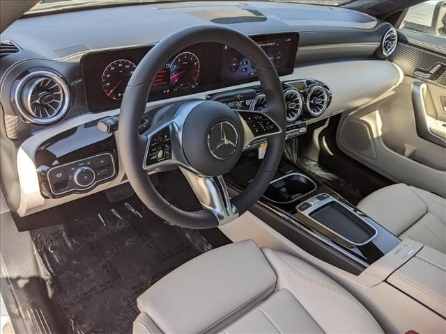 2025 Mercedes-Benz CLA 250