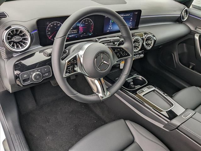 2025 Mercedes-Benz CLA 250