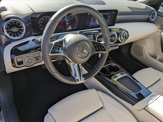 2025 Mercedes-Benz CLA 250