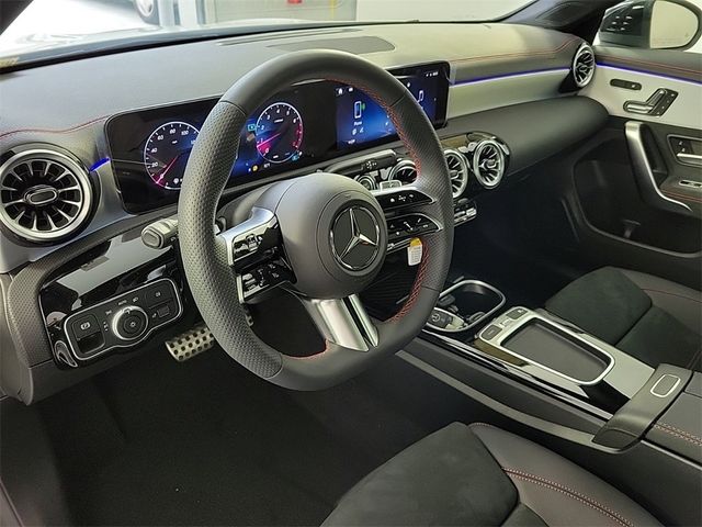 2025 Mercedes-Benz CLA 250