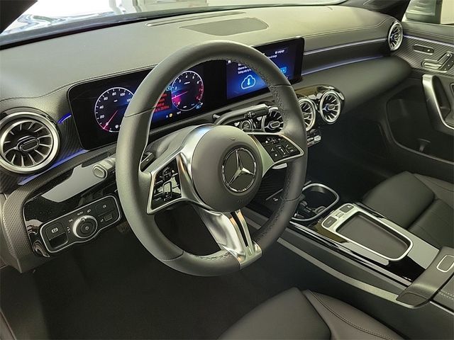 2025 Mercedes-Benz CLA 250