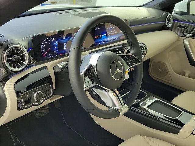 2025 Mercedes-Benz CLA 250