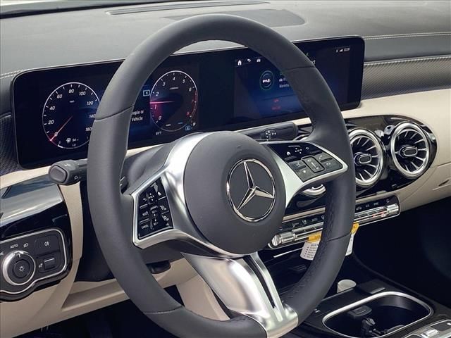 2025 Mercedes-Benz CLA 250