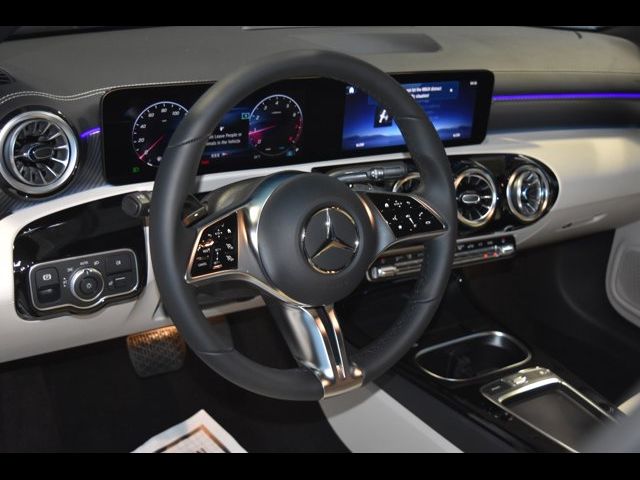 2025 Mercedes-Benz CLA 250