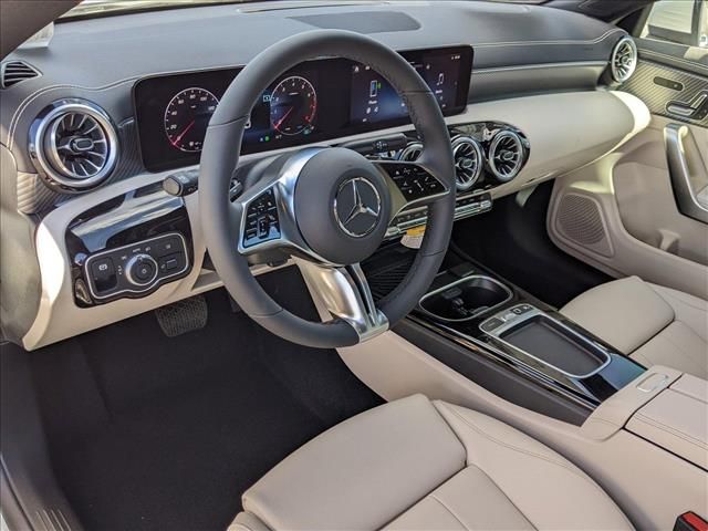 2025 Mercedes-Benz CLA 250