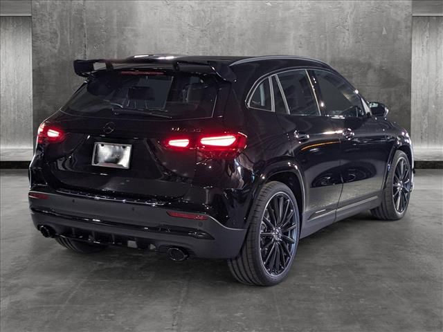 2025 Mercedes-Benz GLA AMG 35