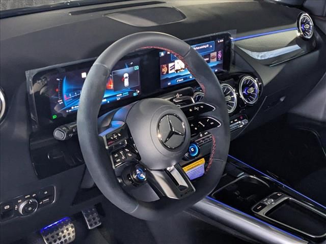 2025 Mercedes-Benz GLA AMG 35