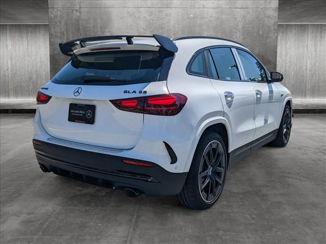 2025 Mercedes-Benz GLA AMG 35