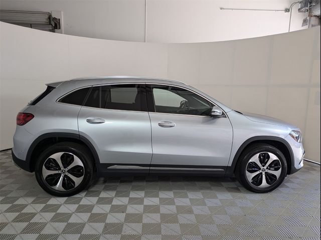 2025 Mercedes-Benz GLA 250