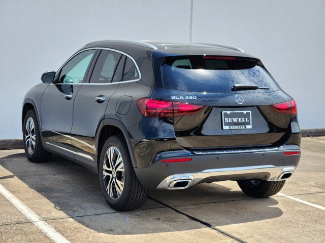 2025 Mercedes-Benz GLA 250