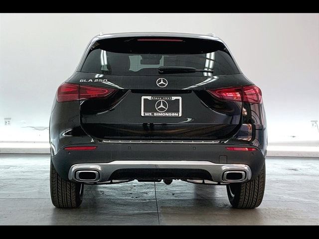 2025 Mercedes-Benz GLA 250