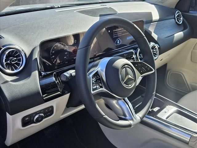 2025 Mercedes-Benz GLA 250