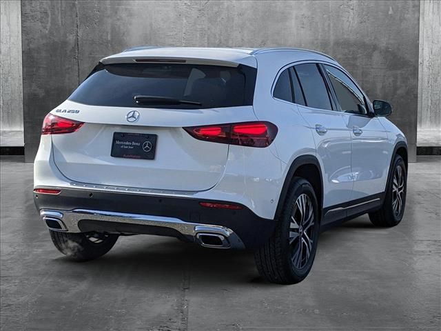 2025 Mercedes-Benz GLA 250