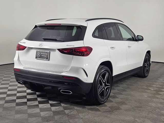 2025 Mercedes-Benz GLA 250