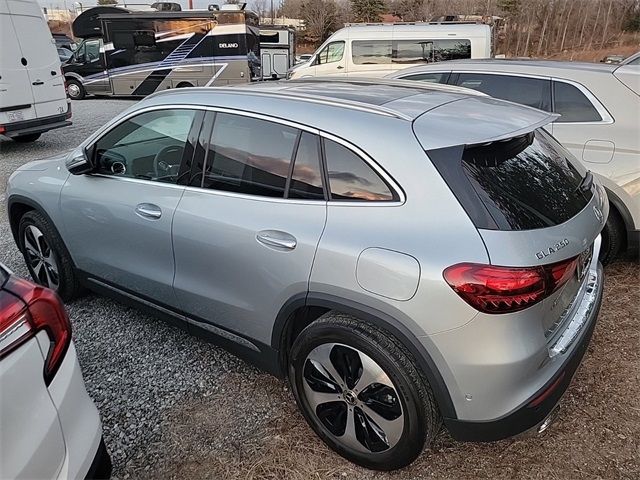 2025 Mercedes-Benz GLA 250