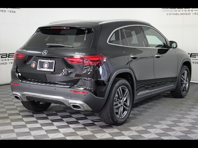 2025 Mercedes-Benz GLA 250