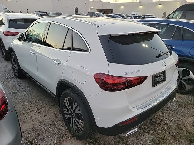 2025 Mercedes-Benz GLA 250