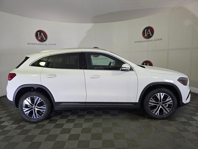 2025 Mercedes-Benz GLA 250
