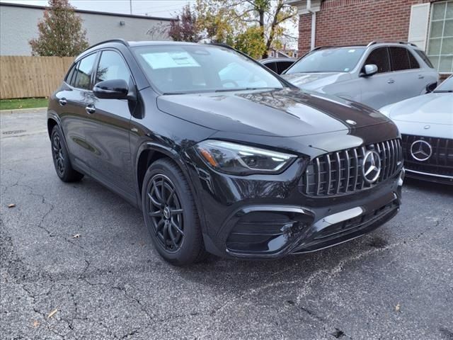 2025 Mercedes-Benz GLA AMG 35