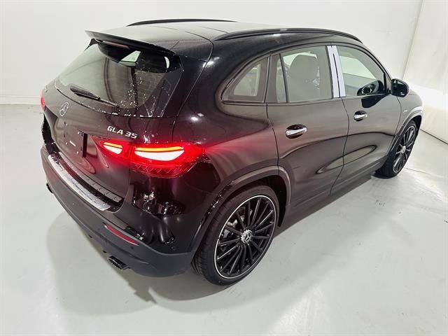 2025 Mercedes-Benz GLA AMG 35