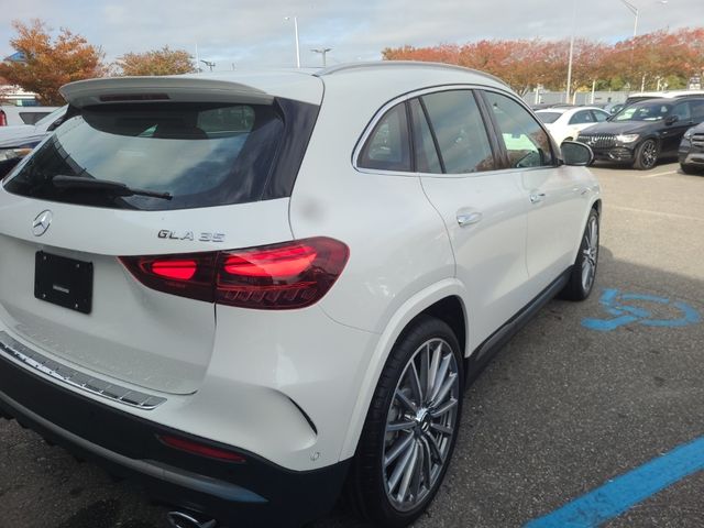 2025 Mercedes-Benz GLA AMG 35