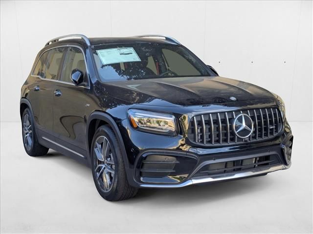 2025 Mercedes-Benz GLB AMG 35
