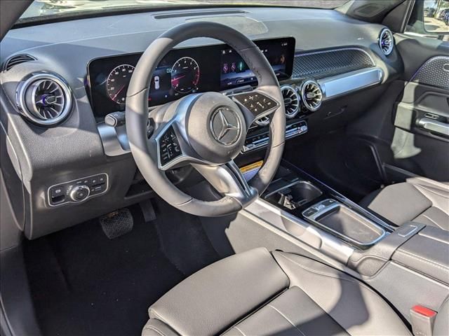 2025 Mercedes-Benz GLB 250