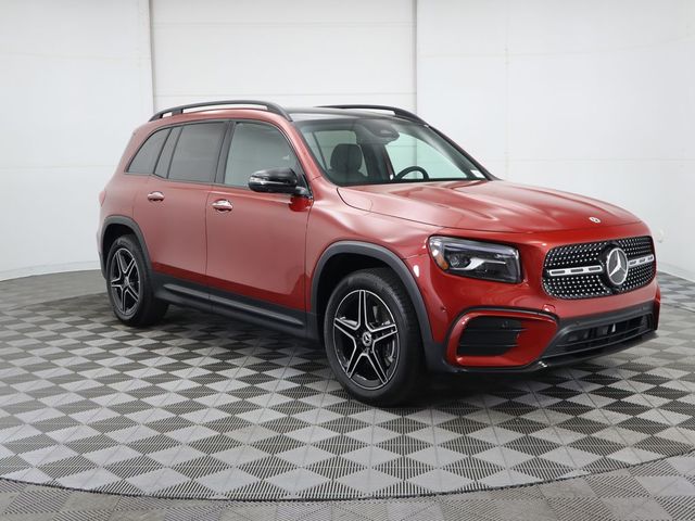 2025 Mercedes-Benz GLB 250