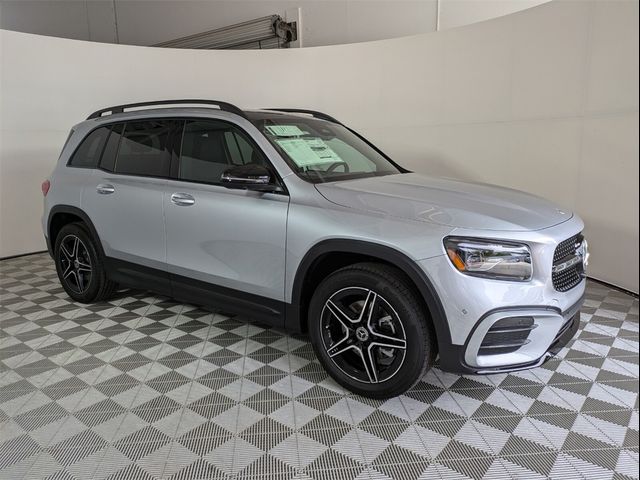 2025 Mercedes-Benz GLB 250