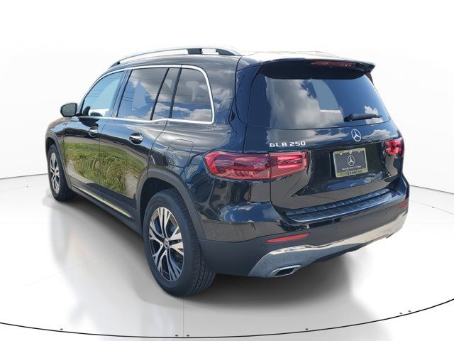 2025 Mercedes-Benz GLB 250