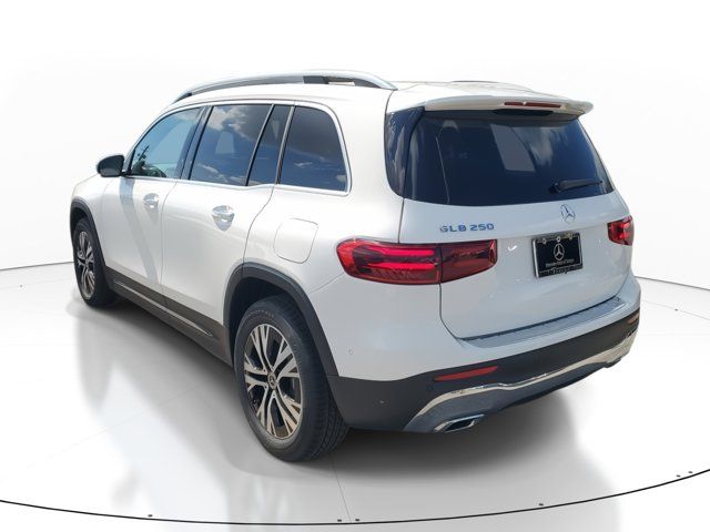 2025 Mercedes-Benz GLB 250