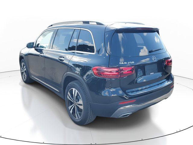 2025 Mercedes-Benz GLB 250