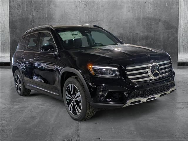 2025 Mercedes-Benz GLB 250