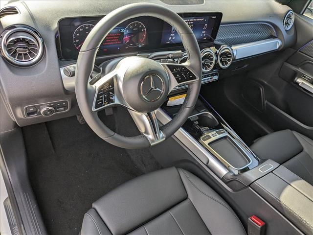 2025 Mercedes-Benz GLB 250