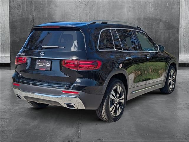 2025 Mercedes-Benz GLB 250