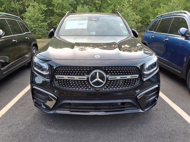 2025 Mercedes-Benz GLB 250