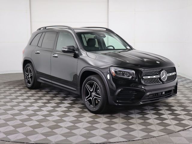 2025 Mercedes-Benz GLB 250