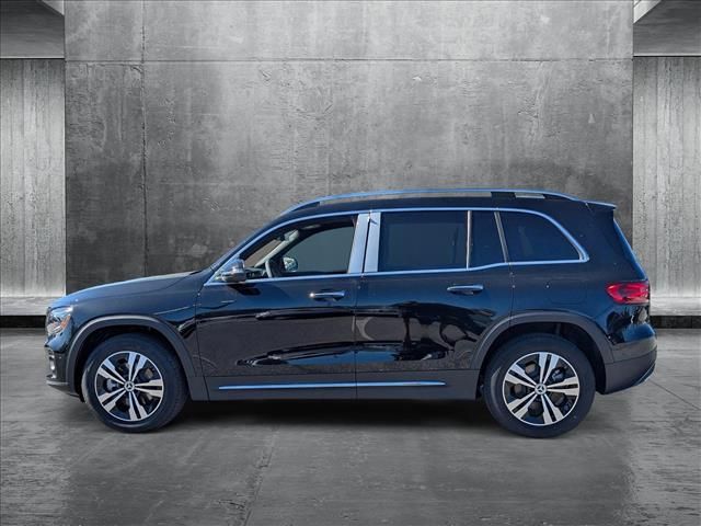 2025 Mercedes-Benz GLB 250