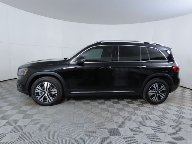 2025 Mercedes-Benz GLB 250