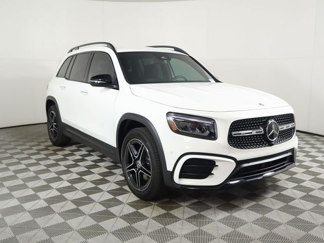 2025 Mercedes-Benz GLB 250