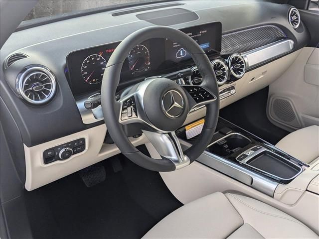 2025 Mercedes-Benz GLB 250