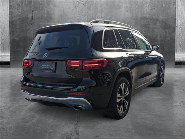 2025 Mercedes-Benz GLB 250