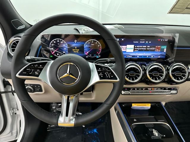 2025 Mercedes-Benz GLB 250