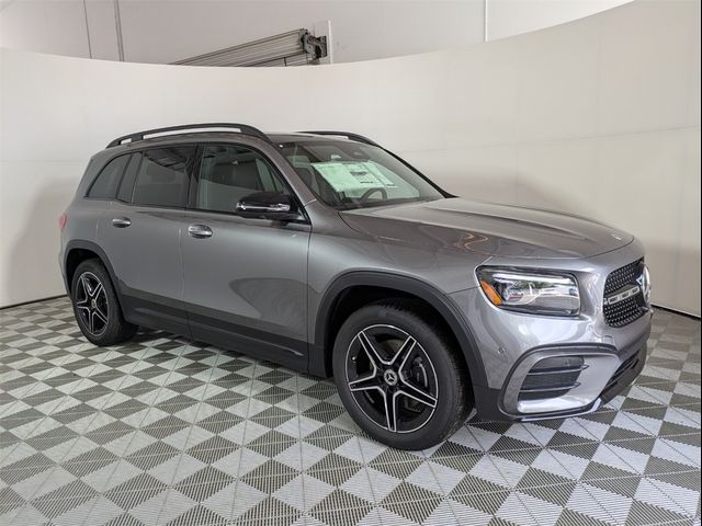 2025 Mercedes-Benz GLB 250