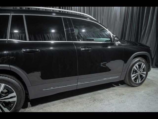 2025 Mercedes-Benz GLB 250