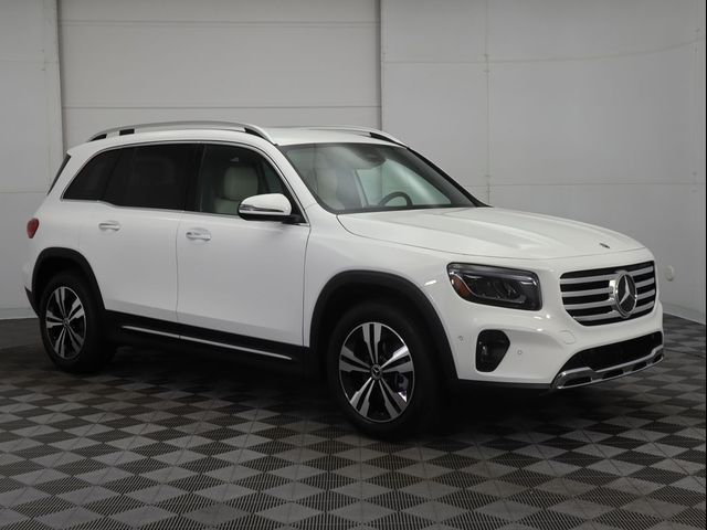 2025 Mercedes-Benz GLB 250