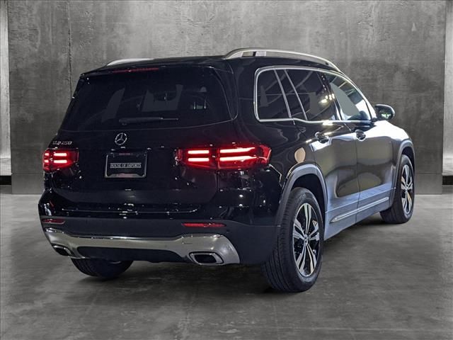 2025 Mercedes-Benz GLB 250