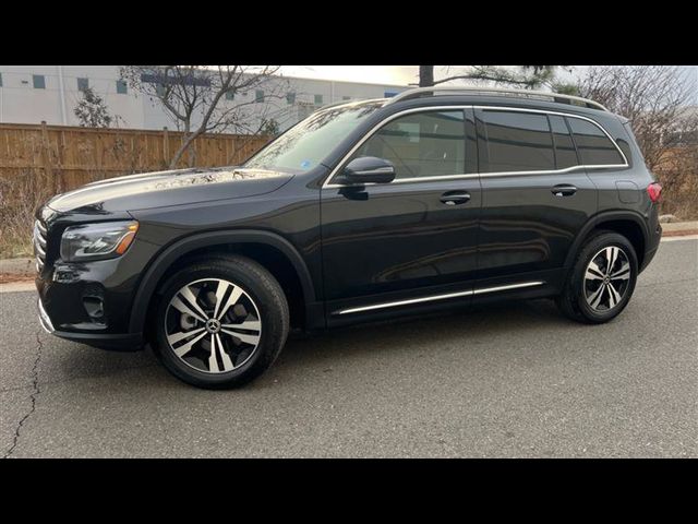 2025 Mercedes-Benz GLB 250